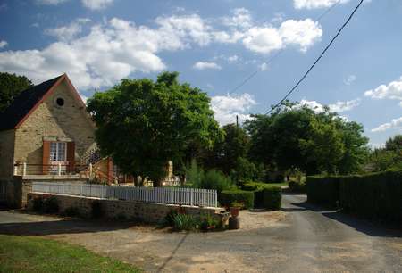 Gîte les buis Dans e village de Combas Gîte les buis Dans e village de Combas